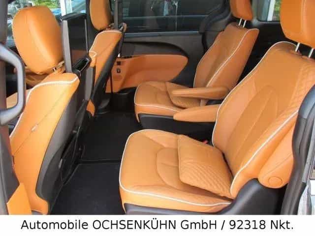 Chrysler Pacifica 3,6 Pinnacle 4x4 / Leder,Nav.,DVD,LED 06/2024-photo-11