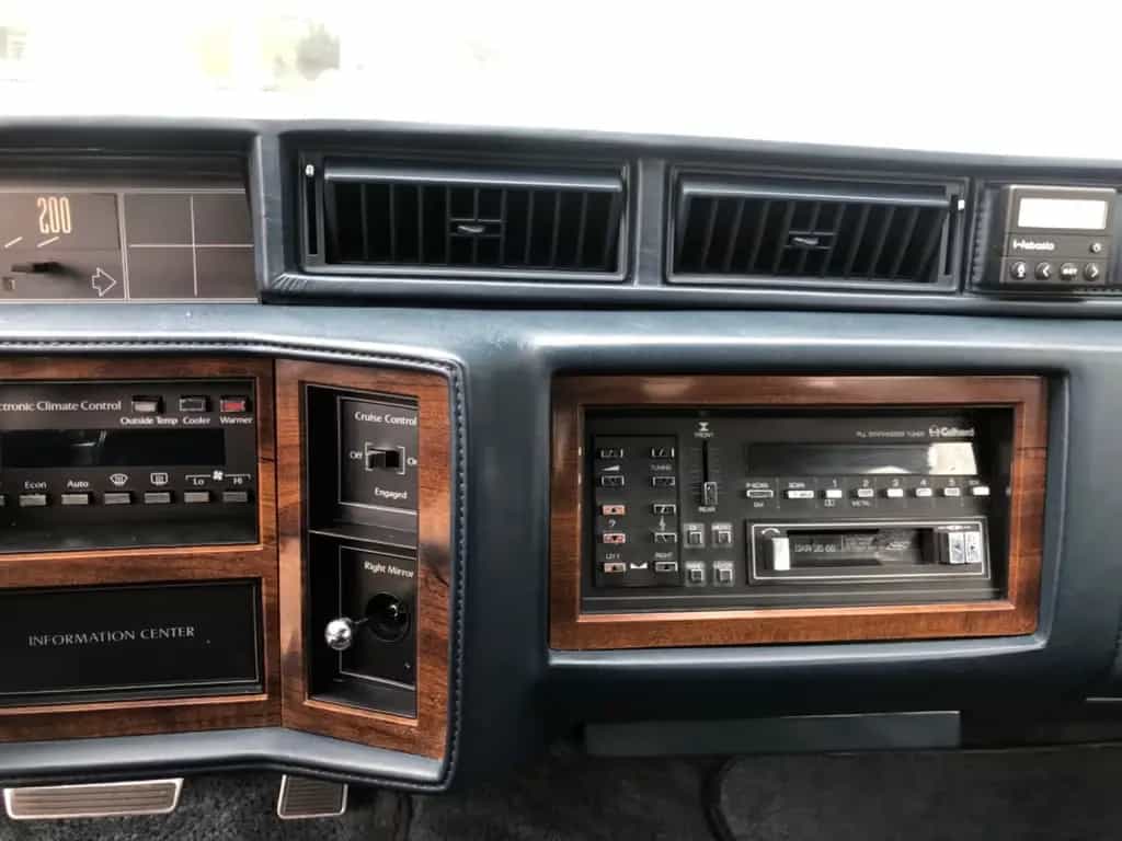 Cadillac Deville 8* 4.1 L *H-Kennzeichen*Klima* 06/1986-photo-10
