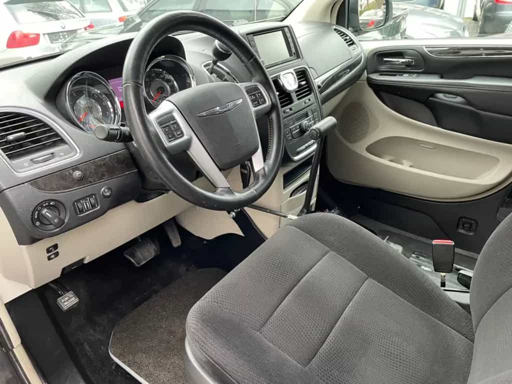 Chrysler Town & COUNTRY TOURING/BEHINDERTENGERECHTE FAHRZ 03/2011-photo-6