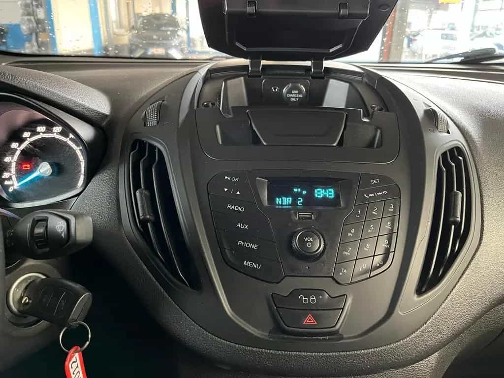 Ford Tourneo Courier Trend 02/2018-photo-11
