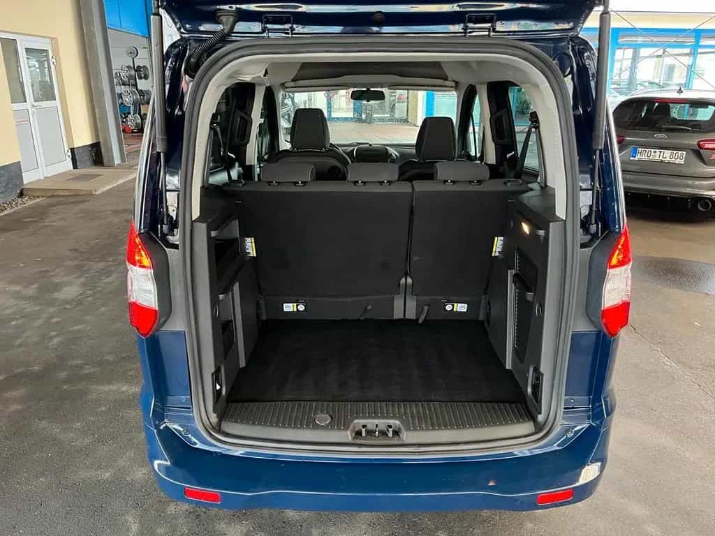 Ford Tourneo Courier Trend 02/2018-photo-14