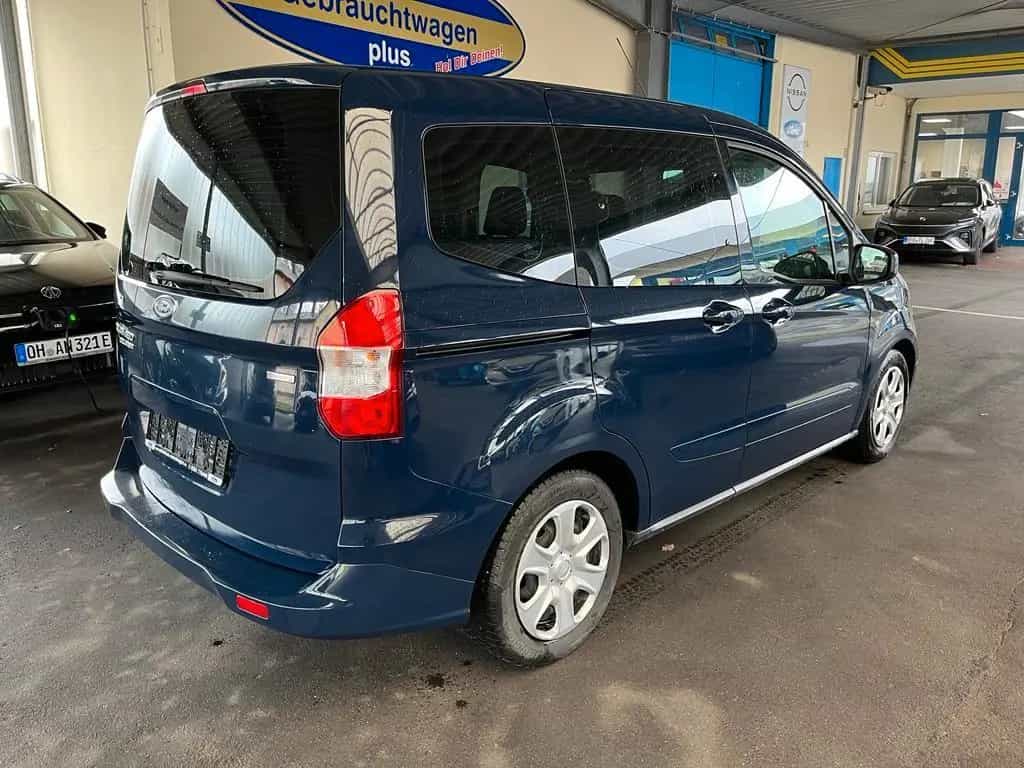 Ford Tourneo Courier Trend 02/2018-photo-3