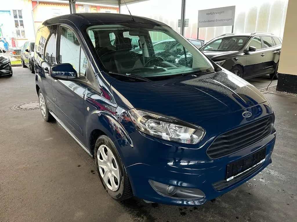 Ford Tourneo Courier Trend 02/2018-photo-5