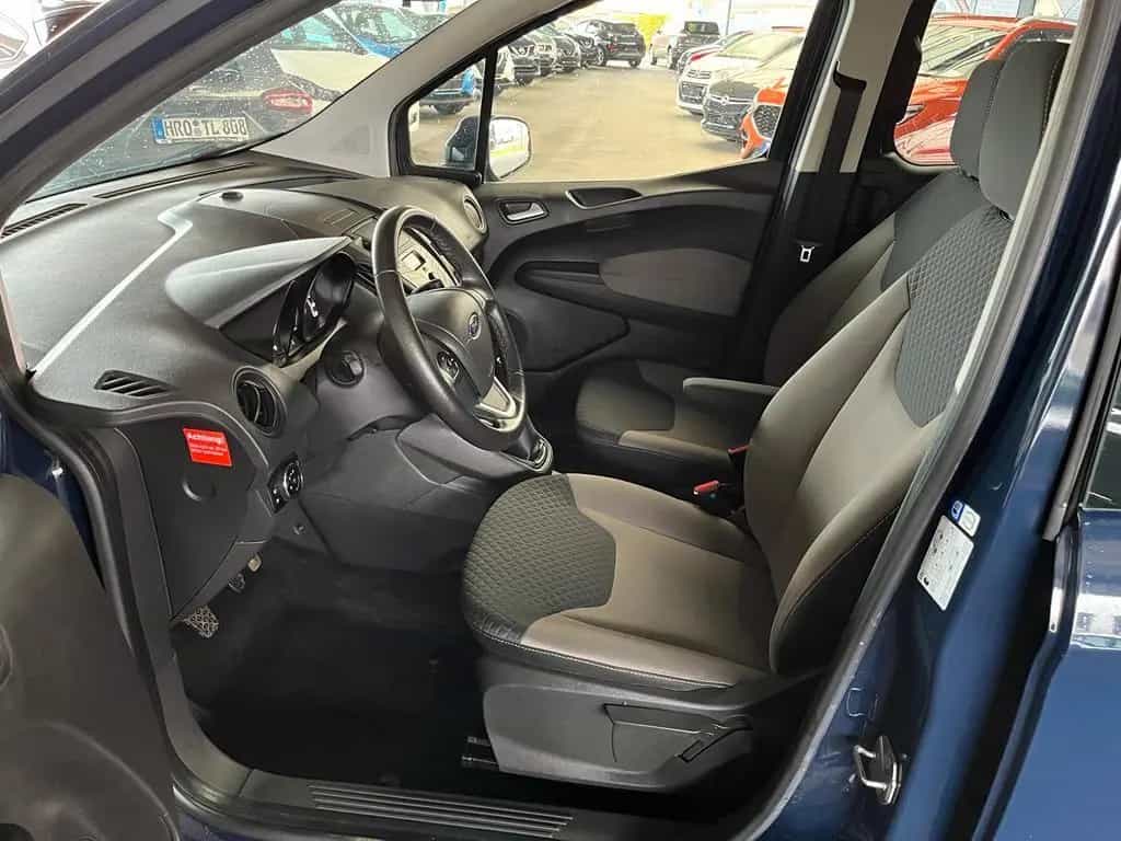 Ford Tourneo Courier Trend 02/2018-photo-7