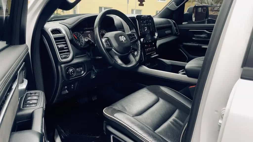 Dodge RAM V8*4X4*OFF-ROAD*LARAMIE/SPORT*LED*AHK*GARANTE* 12/2020-photo-19