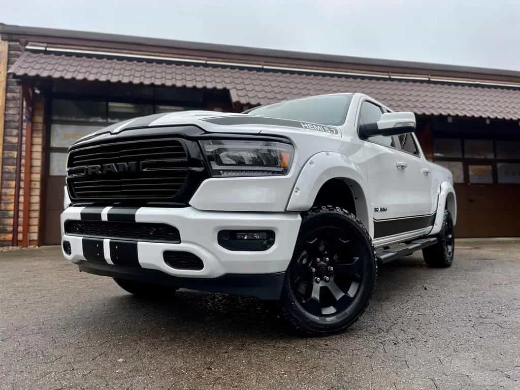 Dodge RAM V8*4X4*OFF-ROAD*LARAMIE/SPORT*LED*AHK*GARANTE* 12/2020-photo-2