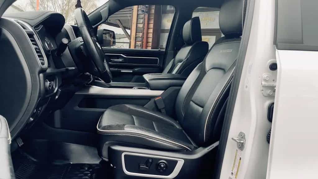 Dodge RAM V8*4X4*OFF-ROAD*LARAMIE/SPORT*LED*AHK*GARANTE* 12/2020-photo-21