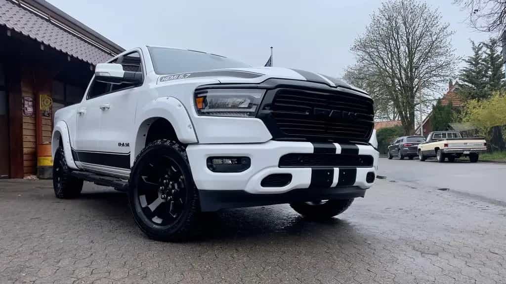 Dodge RAM V8*4X4*OFF-ROAD*LARAMIE/SPORT*LED*AHK*GARANTE* 12/2020-photo-5