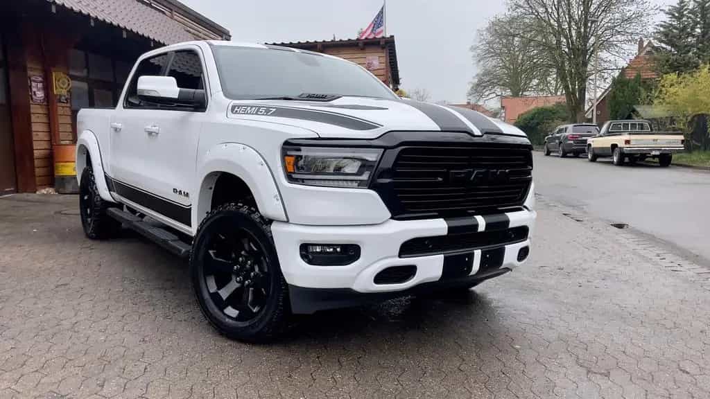 Dodge RAM V8*4X4*OFF-ROAD*LARAMIE/SPORT*LED*AHK*GARANTE* 12/2020-photo-6