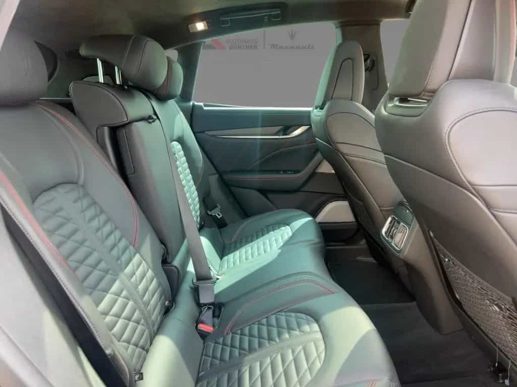 Maserati Levante TROFEO MY23 V8 580PS AWD Nero&Nero 05/2023-photo-12