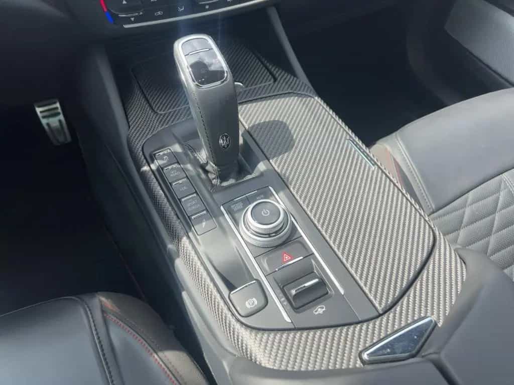 Maserati Levante TROFEO MY23 V8 580PS AWD Nero&Nero 05/2023-photo-15