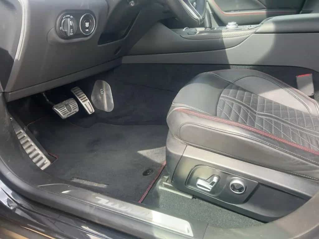 Maserati Levante TROFEO MY23 V8 580PS AWD Nero&Nero 05/2023-photo-7