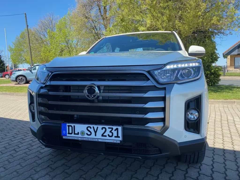 Ssangyong MUSSO 2.2Diesel Automatik 01/2023-photo-0