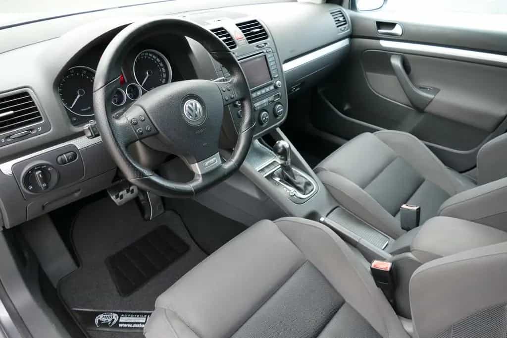 Volkswagen Golf R32 DSG 3.2 V6 4-Motion NAVI KETTENSATZ NEU 08/2009-photo-17