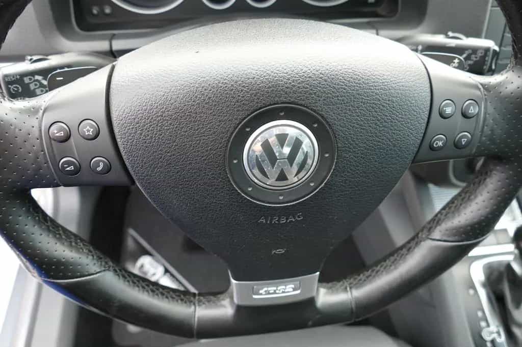 Volkswagen Golf R32 DSG 3.2 V6 4-Motion NAVI KETTENSATZ NEU 08/2009-photo-24