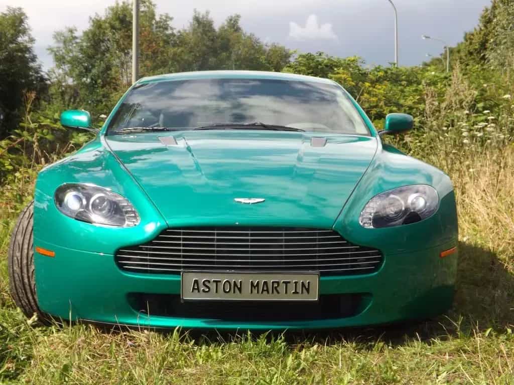 Aston Martin V8 Vantage Einzigartiges Einzelstück 05/2011-photo-1