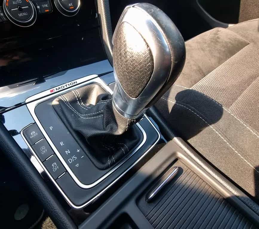 Volkswagen Golf VII R-4Motion-70TKM-300PS-GARANTIE-E6D 04/2019-photo-17