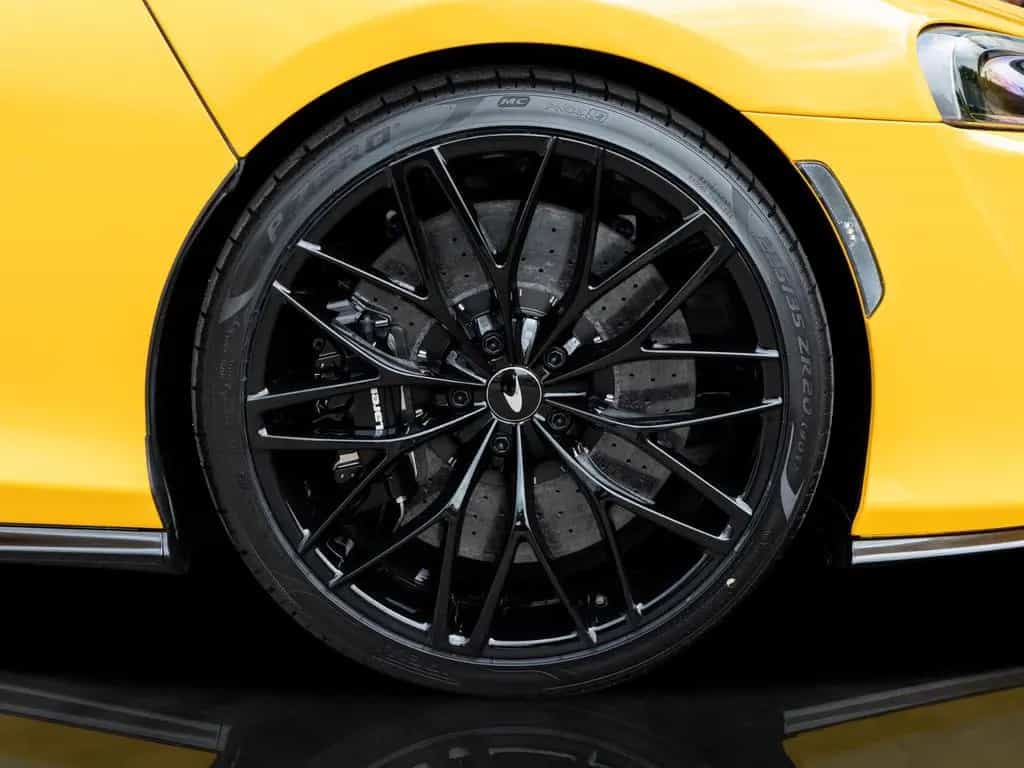 McLaren GT | MSO Paint | Sports Exhaust 04/2024-photo-14