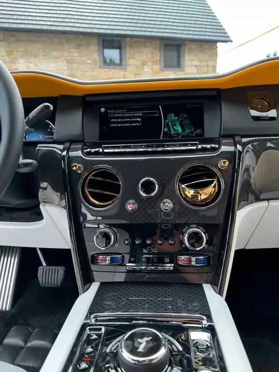Rolls-Royce Cullinan Black Badge MEGA OPTIONS !! 03/2023-photo-11