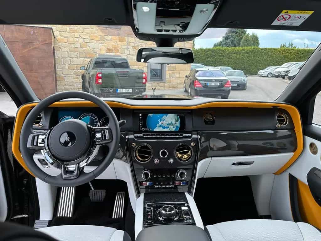 Rolls-Royce Cullinan Black Badge MEGA OPTIONS !! 03/2023-photo-9