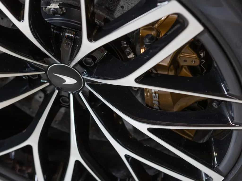 McLaren GT | Luxe | Elite Paint - Serpentine 08/2025-photo-11