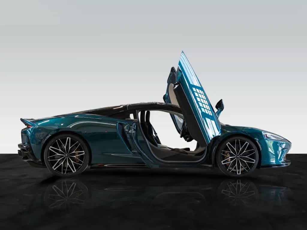 McLaren GT | Luxe | Elite Paint - Serpentine 08/2025-photo-6