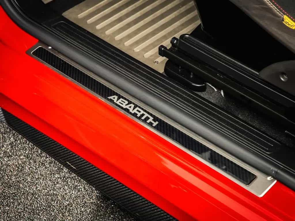 Abarth 695 Biposto 07/2016-photo-10