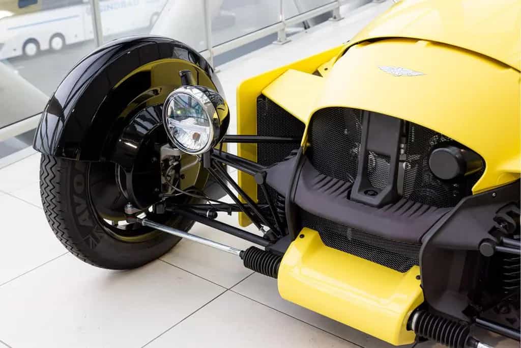 Morgan 3 Wheeler Super 3 | Luggage racks | Graphite inner body | null-photo-28