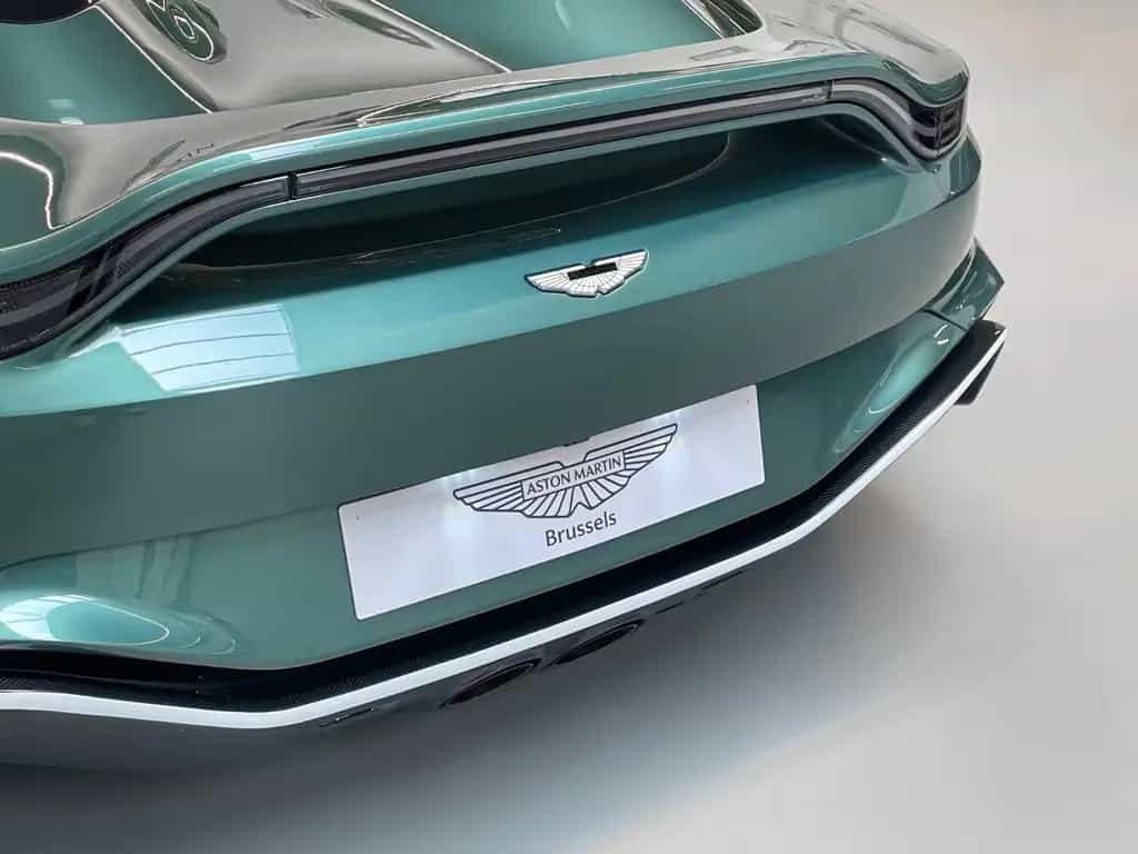 Aston Martin V12 Vantage V12 Speedster null-photo-11