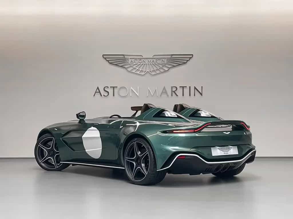 Aston Martin V12 Vantage V12 Speedster null-photo-3