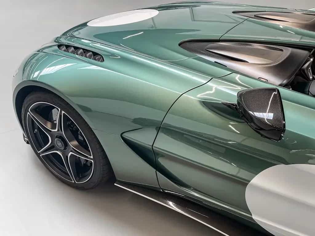 Aston Martin V12 Vantage V12 Speedster null-photo-8