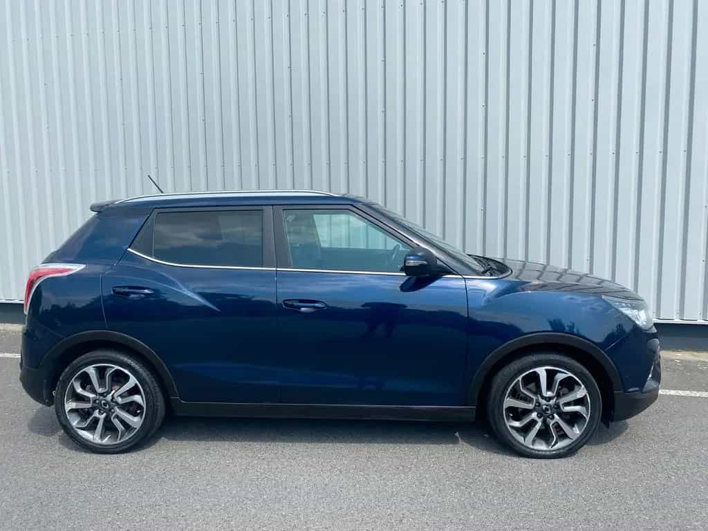 Ssangyong Tivoli 1.6XDi Leder,Sitzhzg.,Navi,Kamera TÜV NEU 09/2016-photo-3