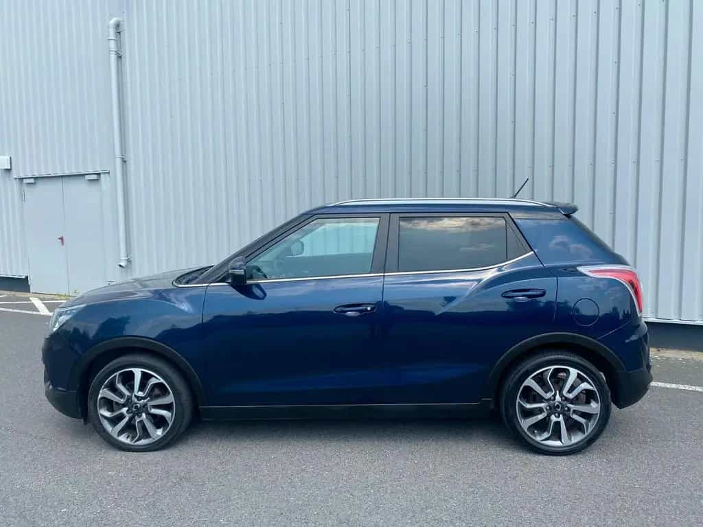 Ssangyong Tivoli 1.6XDi Leder,Sitzhzg.,Navi,Kamera TÜV NEU 09/2016-photo-4
