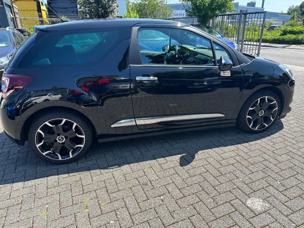 DS Automobiles DS3 07/2018-photo-2