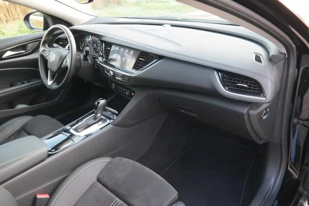 Opel Insignia Sports Tourer Business LED Alcantara 10/2020-photo-18