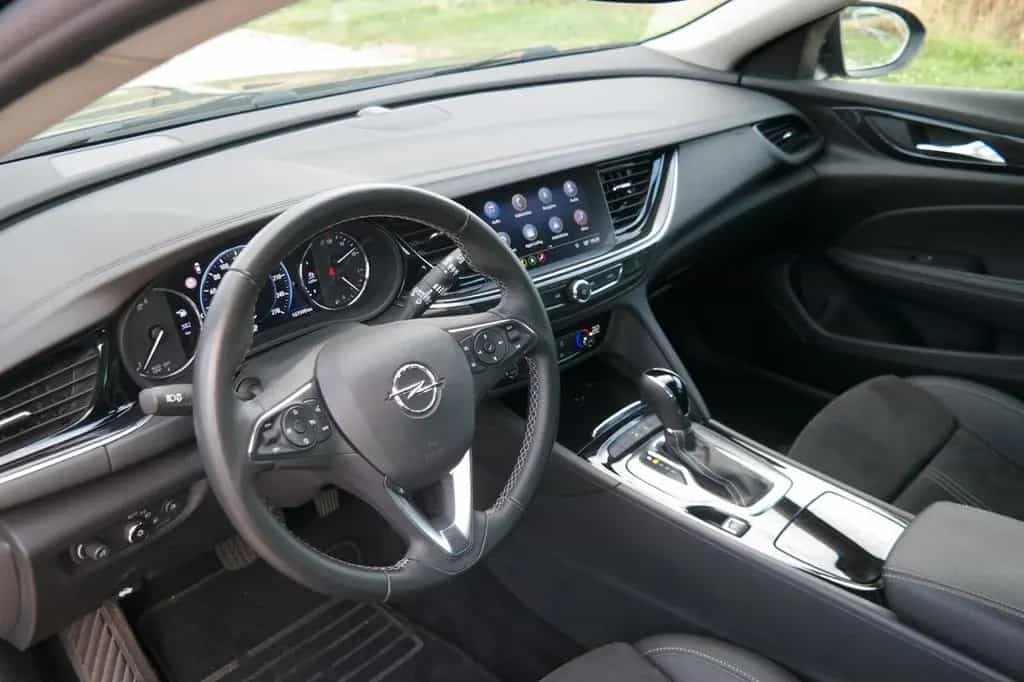 Opel Insignia Sports Tourer Business LED Alcantara 10/2020-photo-6