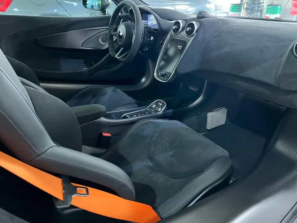 McLaren 600LT Carbon/Lift/Kamera/Keramik/Navigation/LED 11/2021-photo-9