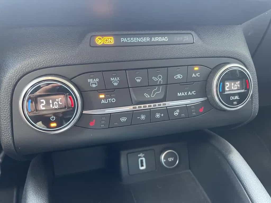 Ford Focus 1.5 EcoBoost Aut. TITANIUM *LED*Navi* 04/2019-photo-12