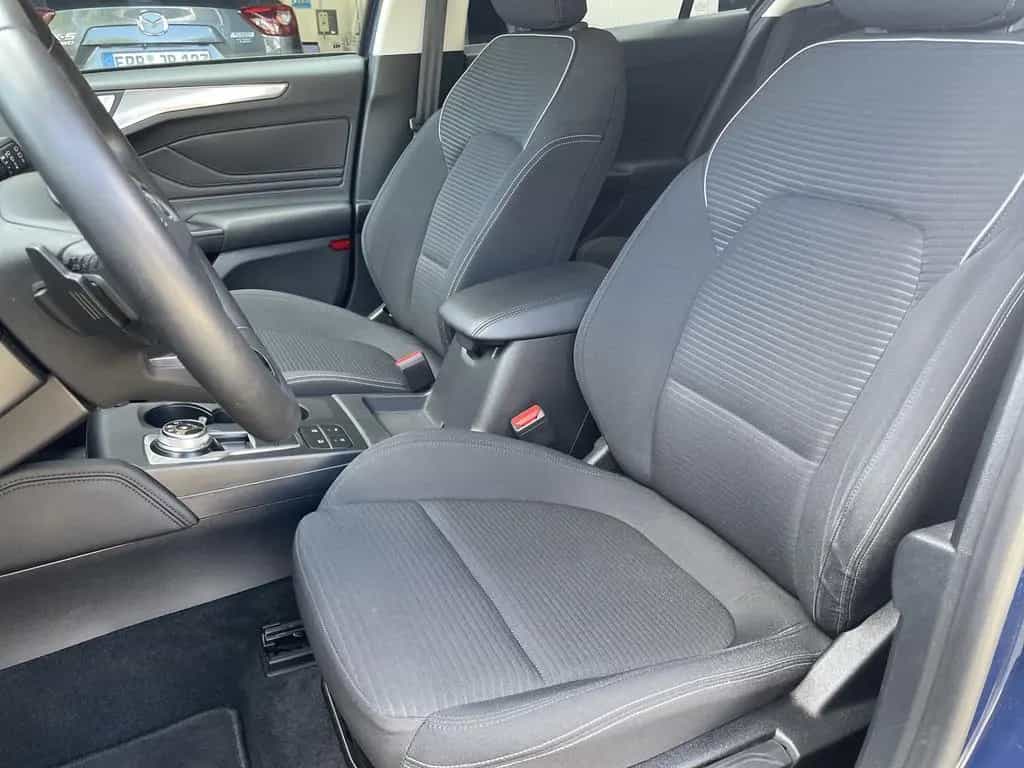 Ford Focus 1.5 EcoBoost Aut. TITANIUM *LED*Navi* 04/2019-photo-6