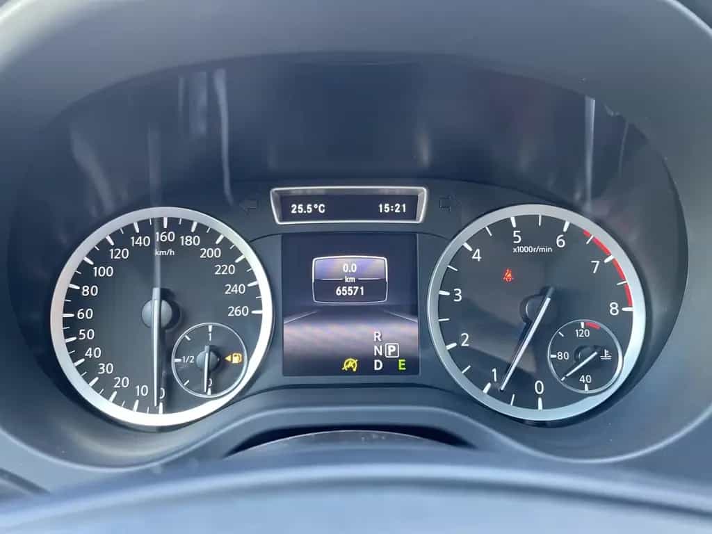 Infiniti Q30 2.0t DCT AWD Sport *Pano*LED*Navi*Bose* 03/2017-photo-16