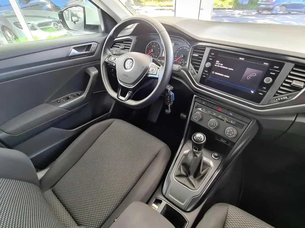 Volkswagen T-Roc 1.5 TSI ACT Sitzheizung PDC vo/hi 03/2018-photo-8
