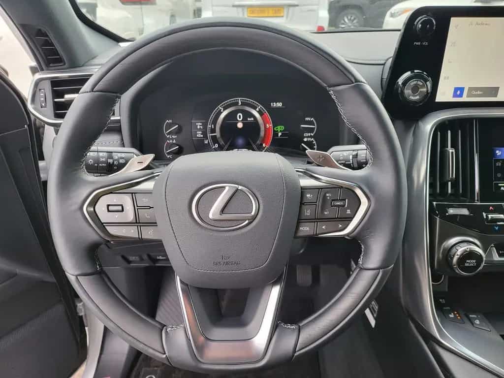 Lexus LX 500 LX500+2026+FULL+RearTVs+12unitsBERLIN+EUvers&reg 03/2023-photo-18