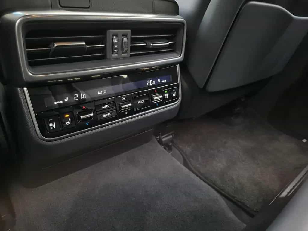 Lexus LX 500 LX500+2026+FULL+RearTVs+12unitsBERLIN+EUvers&reg 03/2023-photo-25