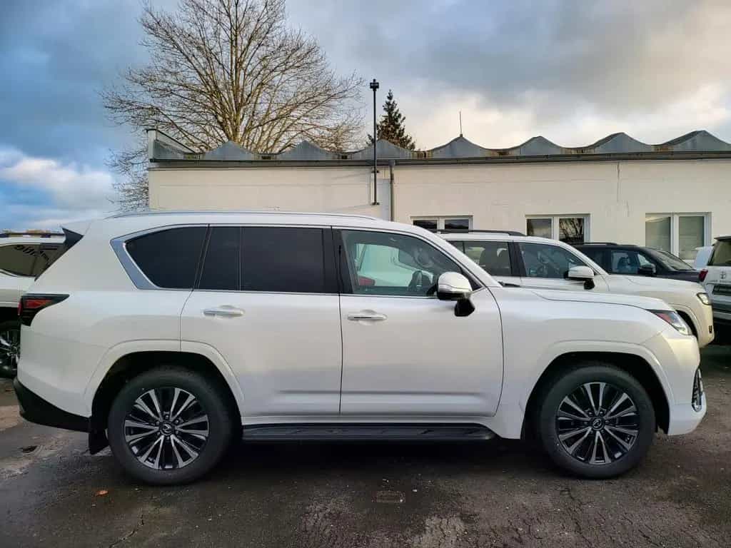 Lexus LX 500 LX500+2026+FULL+RearTVs+12unitsBERLIN+EUvers&reg 03/2023-photo-7