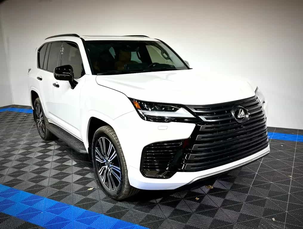 Lexus LX 600 Luxury Armored B6 NEW/Full options/NO VAT 04/2026-photo-0