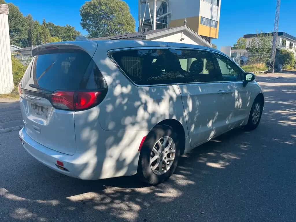 Chrysler Pacifica 3.6 Aut. 7 seats 09/2017-photo-3