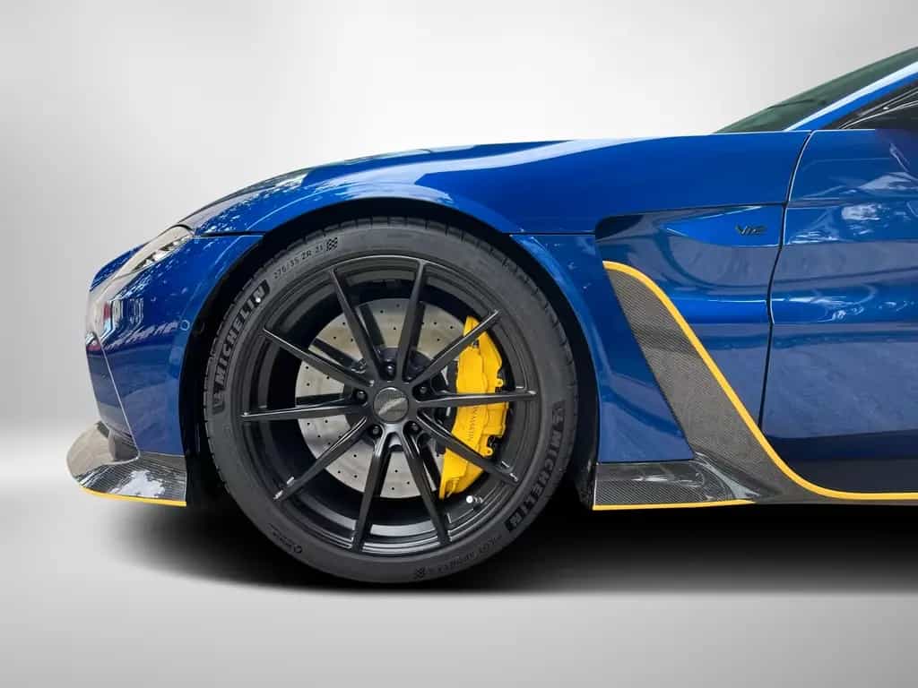 Aston Martin V12 Vantage Nr. 24 of 333 08/2024-photo-11