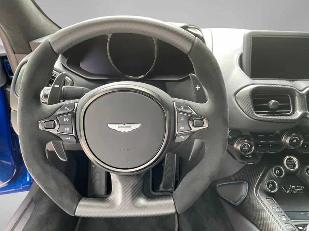 Aston Martin V12 Vantage Nr. 24 of 333 08/2024-photo-15