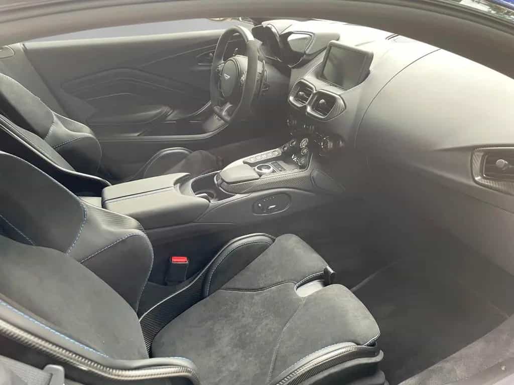 Aston Martin V12 Vantage Nr. 24 of 333 08/2024-photo-18