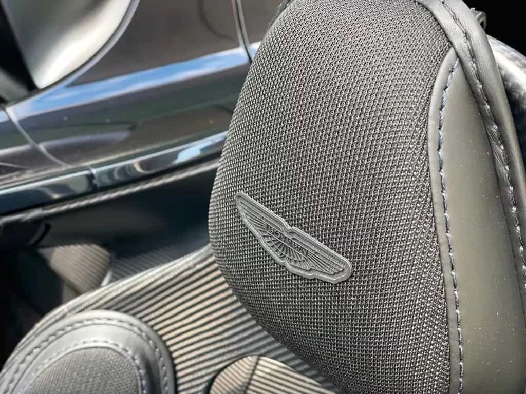 Aston Martin V12 Vantage V12 Speedster 1 of 88 null-photo-13